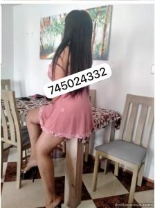 745024332: Chica busca chico en Cádiz