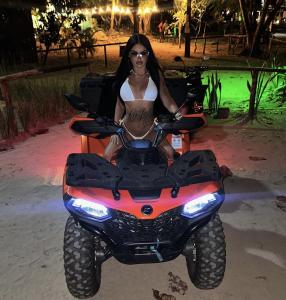 613232912: Chica busca chico en Alicante
