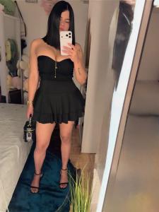 667478355: Chica busca chico en Madrid
