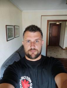 652281220: Chico busca chica en Cantabria