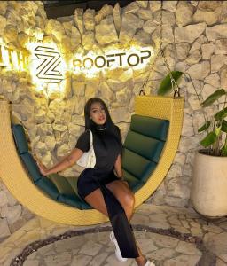 632432010: Chica busca chico en Barcelona