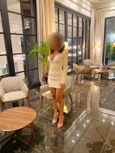 624070479: Chica busca chico en Gerona