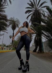 623438135: Chica busca chico en Castellón