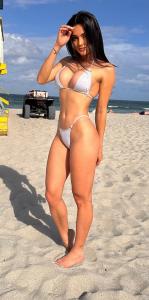 607052180: Chica busca chico en Mallorca