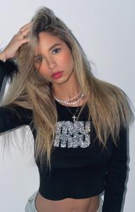 607435713: Chica busca chico en Mallorca
