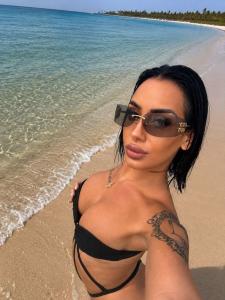 663495583: Chica busca chico en Cádiz