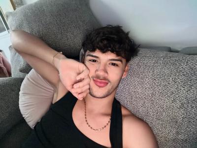 624878548: Chico busca chica en Madrid