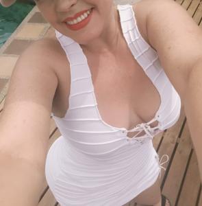 614381386: Chica busca chico en Málaga