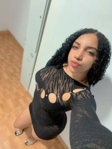 670344613: Chica busca chico en Valencia