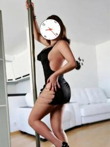 677355879: Chica busca chico en Murcia