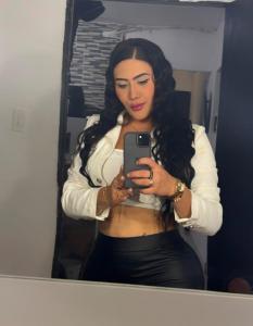 634832178: Chica busca chico en Sevilla