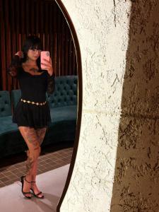 631806401: Chica busca chico en Alicante