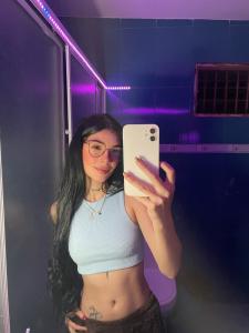 631938620: Chica busca chico en Murcia