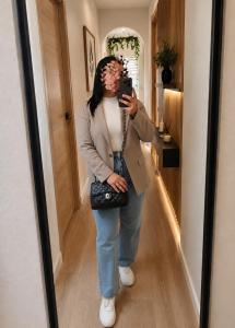 611239260: Chica busca chico en Cantabria