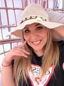 743030295: Chica busca chico en Madrid