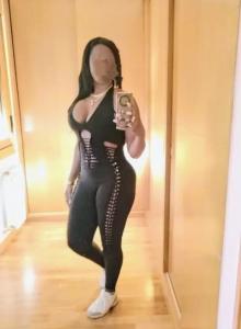 698257331: Chica busca chico en Jaén