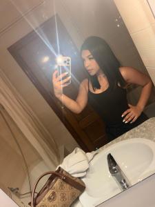613409160: Chica busca chico en Sevilla