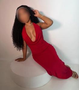 638953569: Chica busca chico en Barcelona