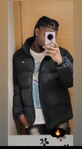 697239218: Chico busca chica en Granada