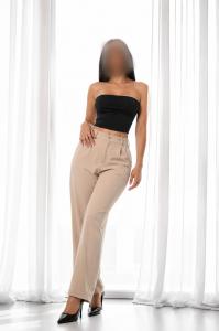 688394537: Chica busca chico en Madrid