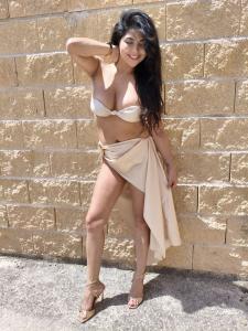 664874220: Chica busca chico en Madrid