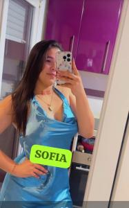 631853162: Chica busca chico en Barcelona