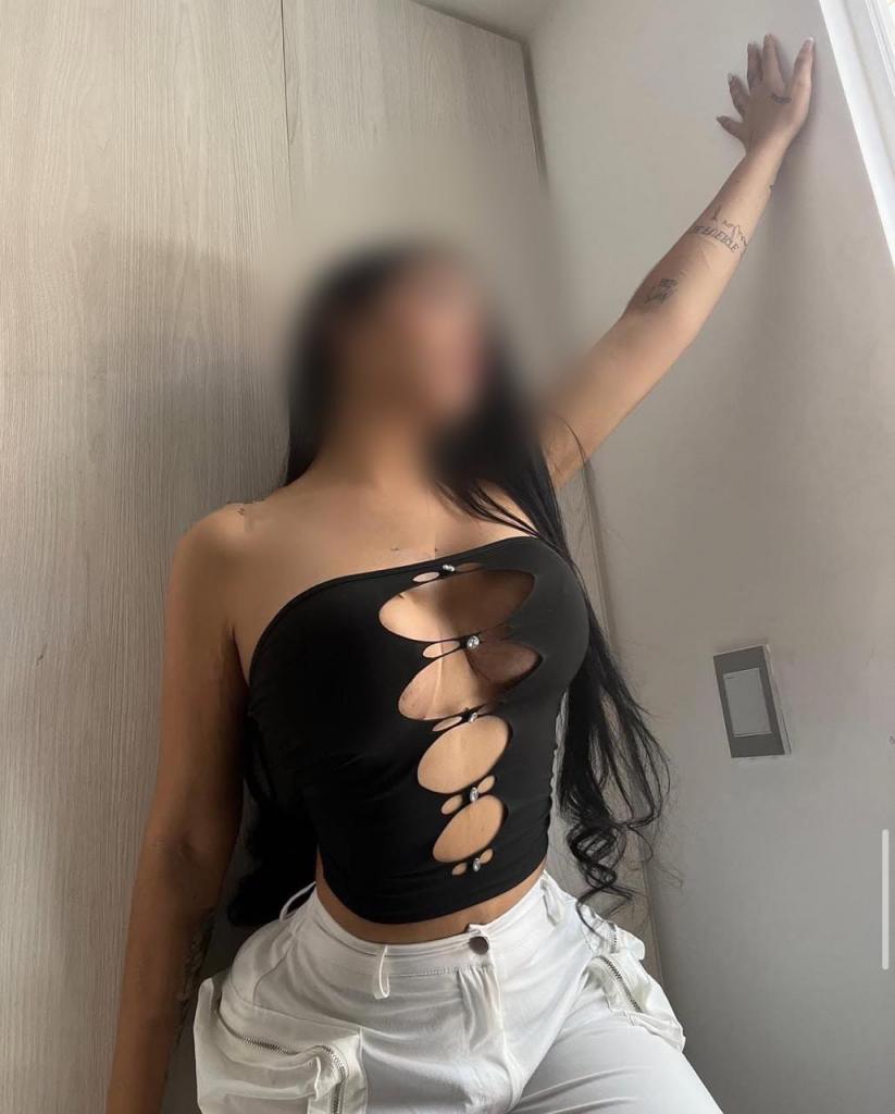 612246733: Chica busca chico en Lérida