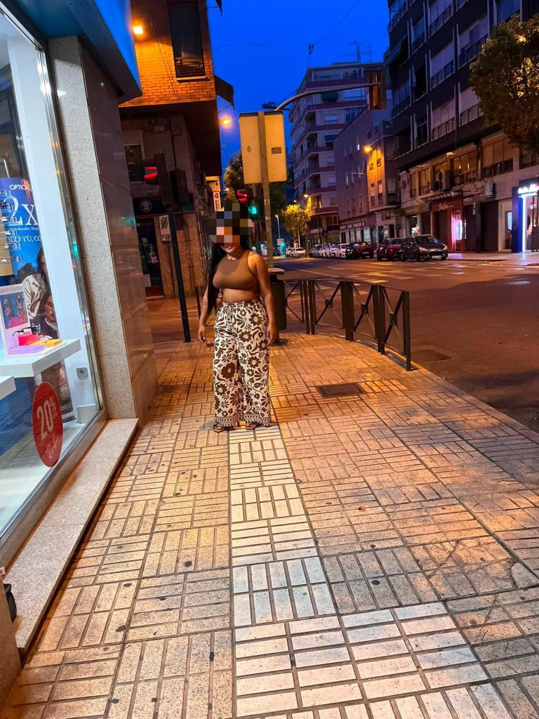 Chica busca chico en Alicante: 
