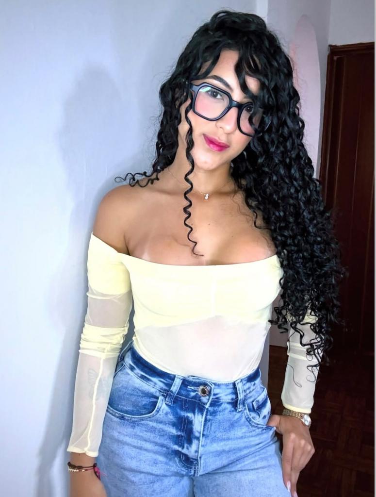 631440301: Chica busca chico en Valladolid