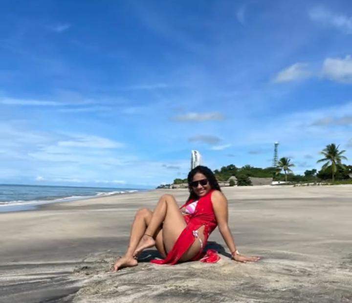 604292341: Chica busca chico en Almería
