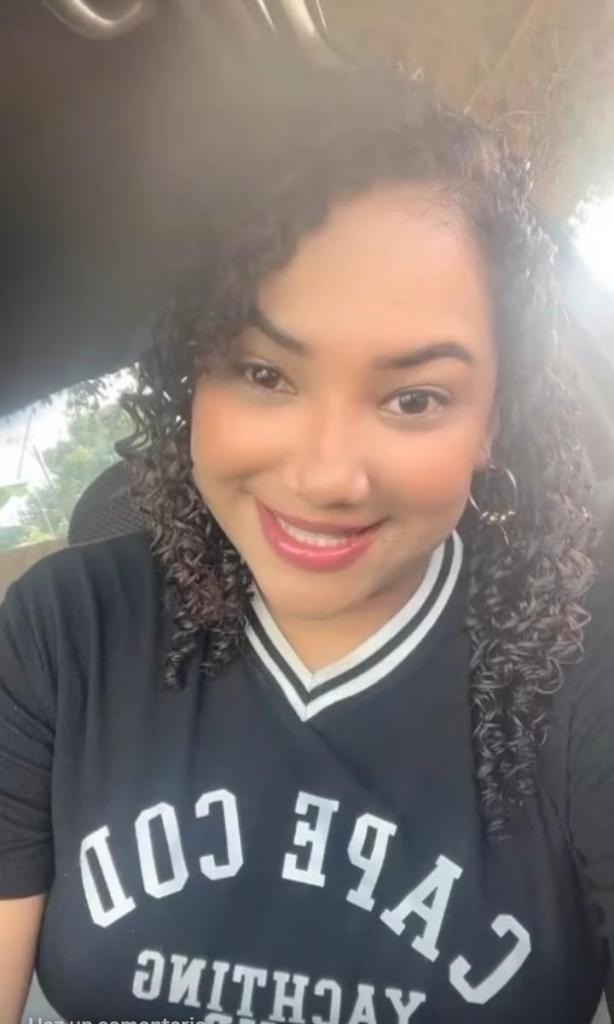 604292341: Chica busca chico en Almería