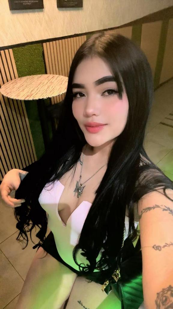 Chica busca chico en Huelva: Chica busca chico