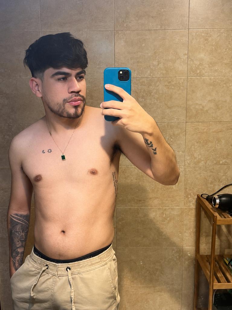 603954131: Chico busca chica en Sevilla