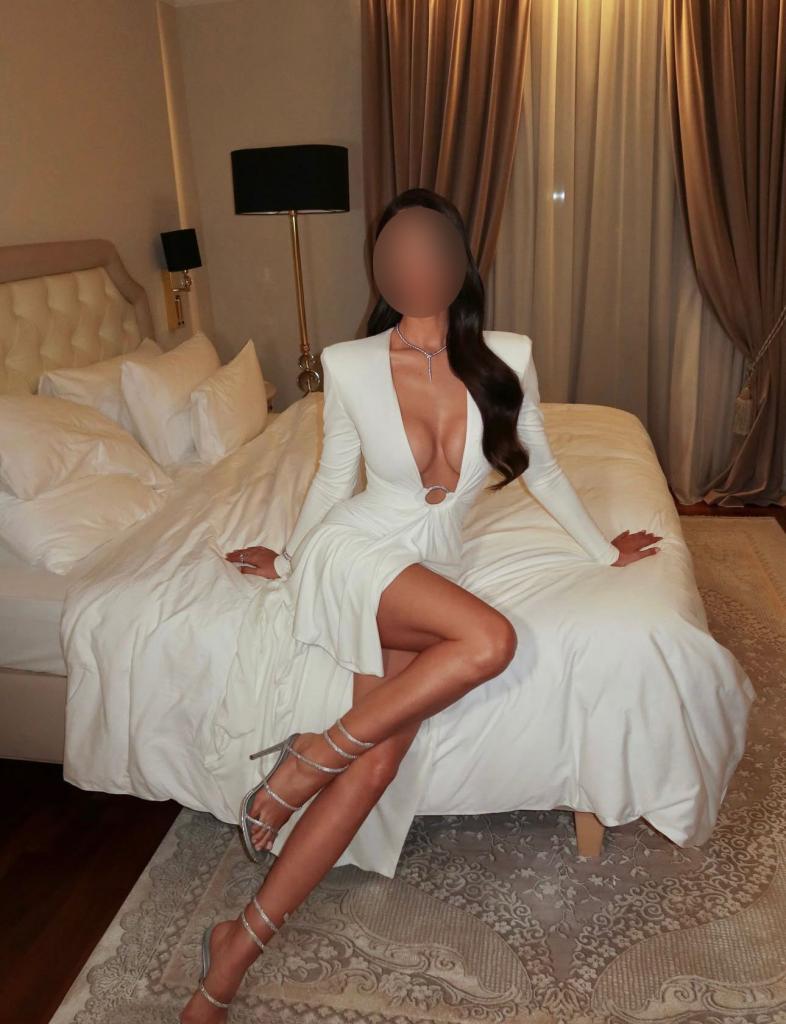 614123987: Chica busca chico en Cantabria