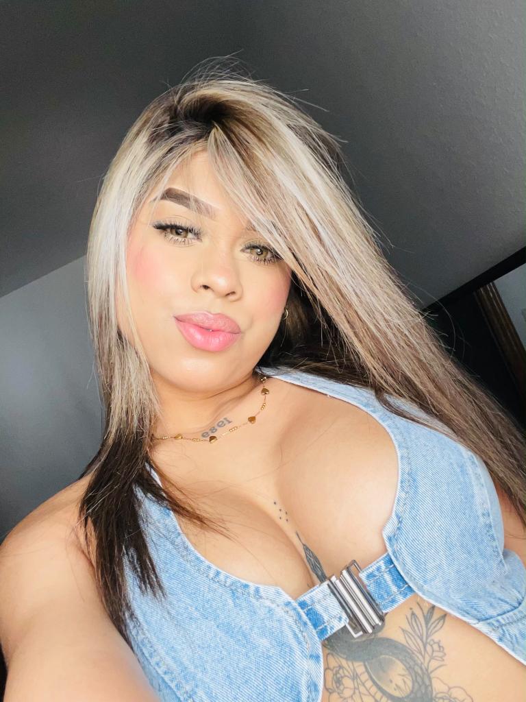 613903442: Chica busca chico en Madrid
