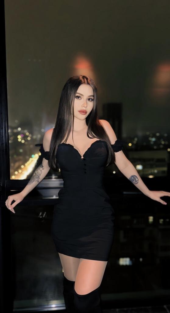 Chica busca chico en Almería: 