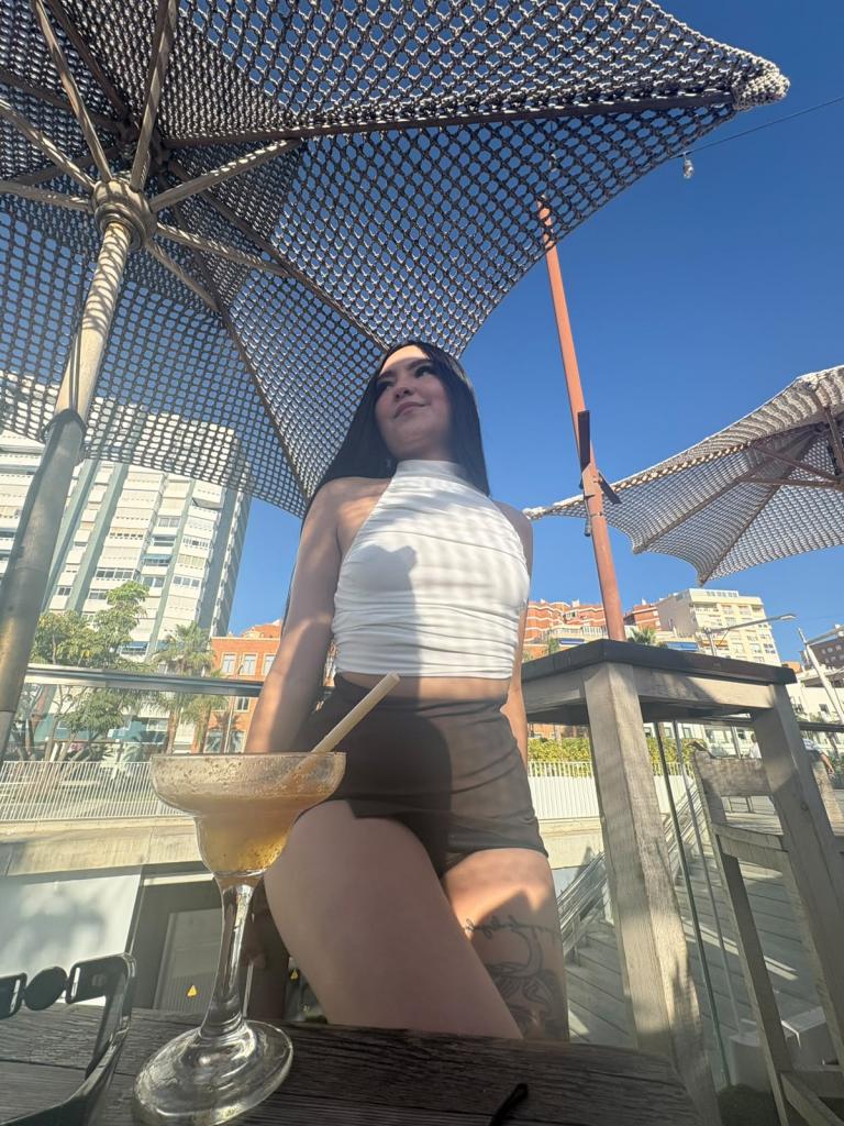 600281700: Chica busca chico en Alicante