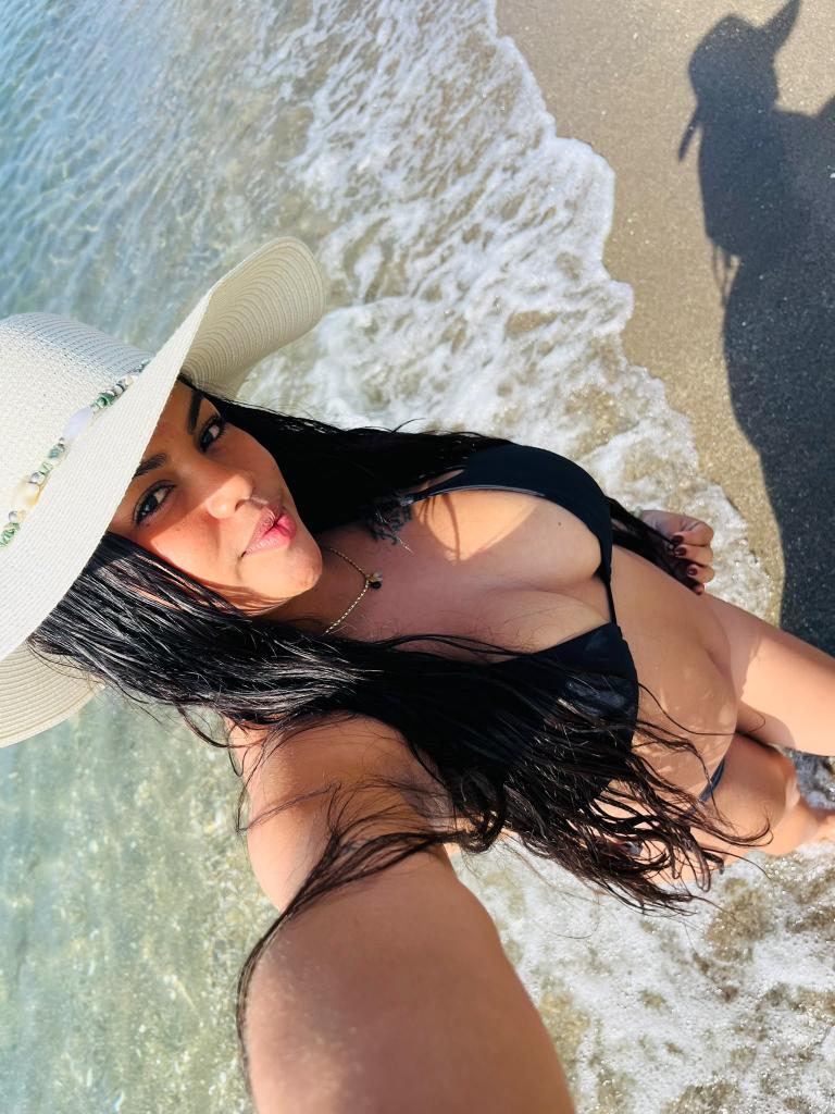 Chica busca chico en Cádiz: 