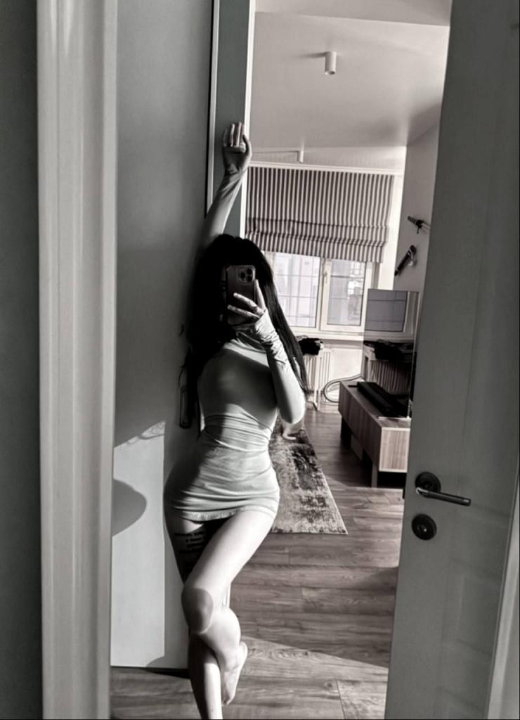611307818: Chica busca chico en Cádiz