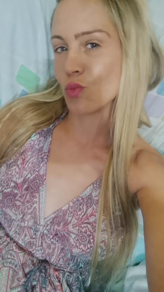 Chica busca chico en Ibiza: 