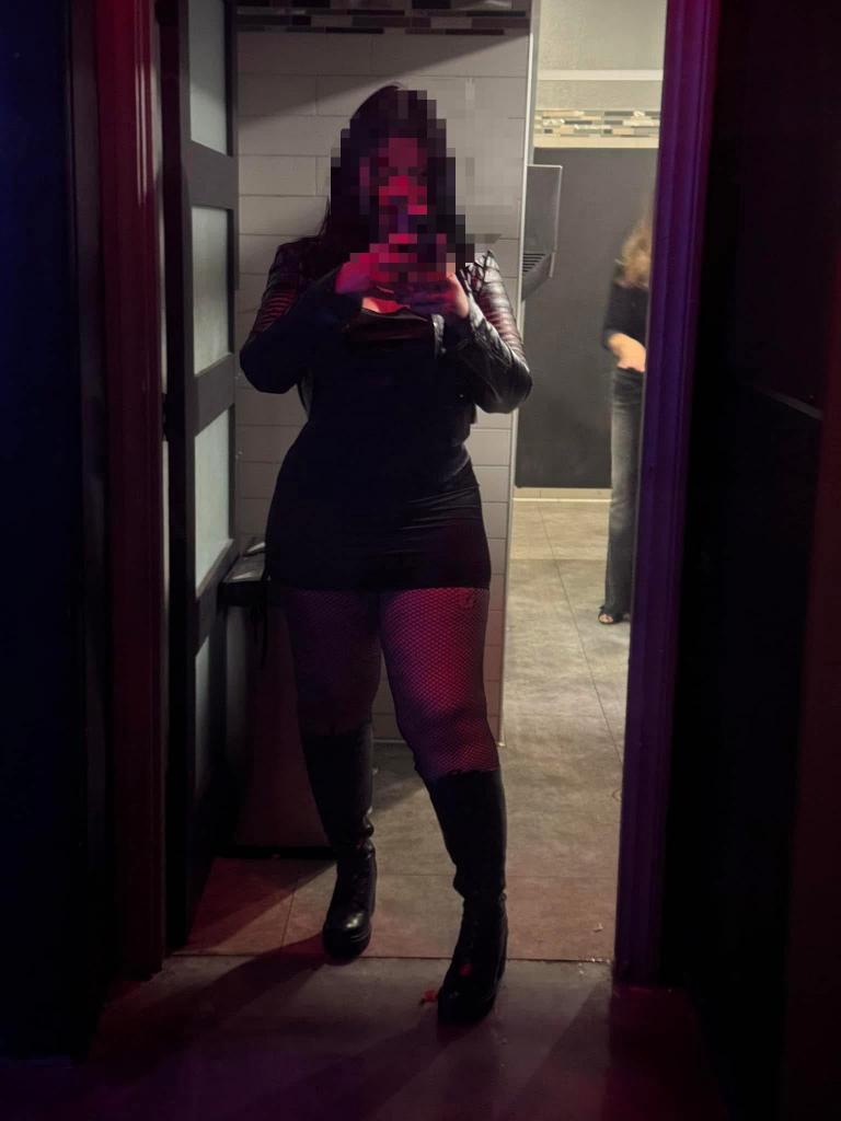645098228: Chica busca chico en Alicante