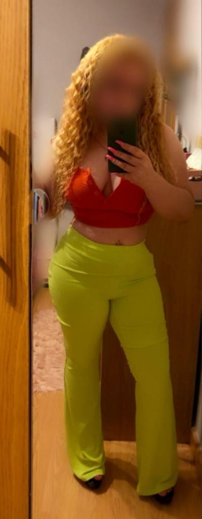 614923088: Chica busca chico en Huelva