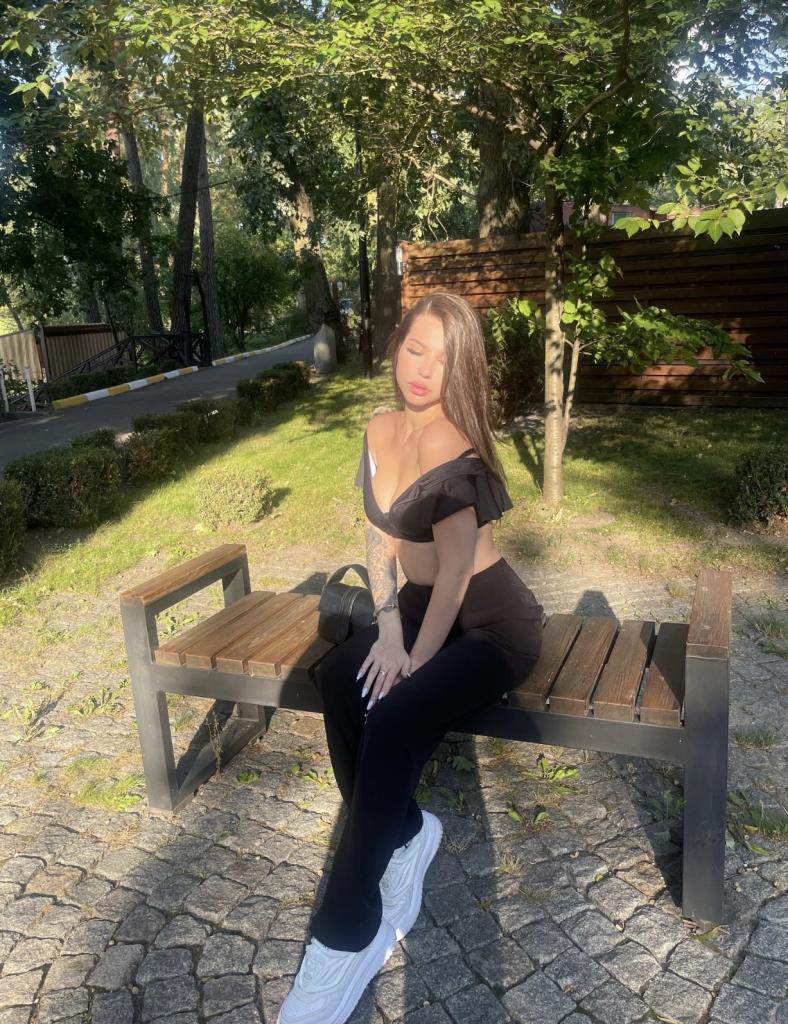 Chica busca chico en Almería: 