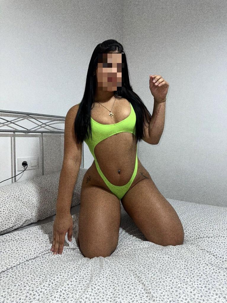 643876253: Chica busca chico en Granada