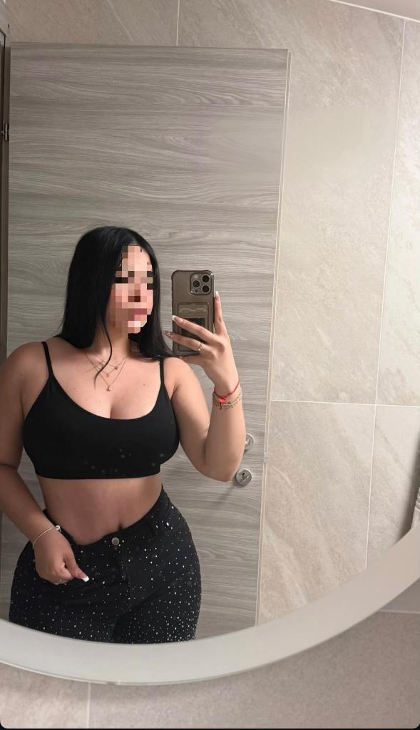Chica busca chico en Tenerife: 