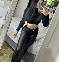 613758879: Chica busca chico en Madrid