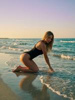 603166615: Chica busca chico en Ibiza