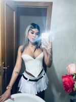 613903442: Chica busca chico en Madrid