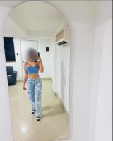 623297940: Chica busca chico en León