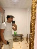 641253529: Chico busca chica en Sevilla